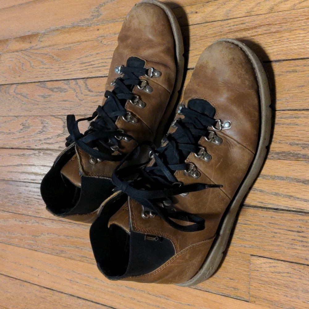 Danner Vertigo Hiking Boots